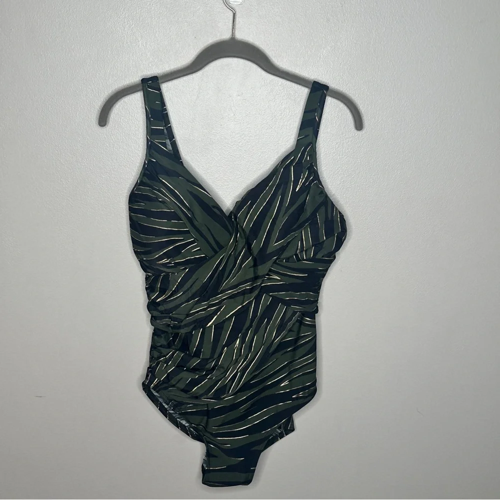 Miraclesuit Seabra Revele Plus Size One Piece Swimsuit - Picture 2 of 6